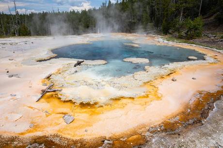 Solitary-Geyser.jpg.optimal ▷ 18 cosas increíbles que hacer en el Parque Nacional de Yellowstone