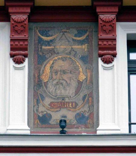 Galileo en el edificio “La copa dorada” de Viena