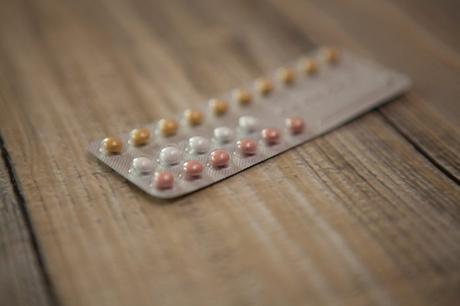 Tomar pastillas anticonceptivas en la adolescencia puede aumentar el riesgo de depresión, incluso años después de dejarlas