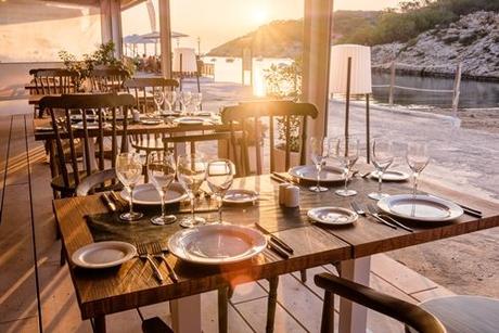 HIPPIE MEAL Y MINDFULNESS PARTY EL PLAN PARA ALARGAR LAS VACACIONES Noray