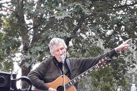 Invisibilizado Concierto De Roger Waters En Apoyo A Julian Assange