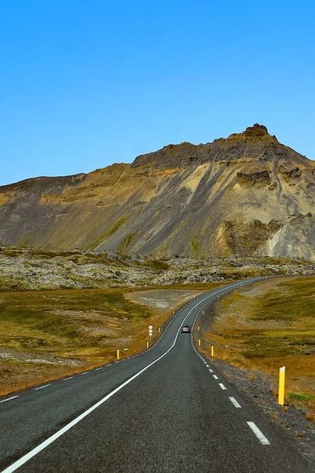 Road-on-Snaefellsnes-Peninsula-in-Iceland.jpg.optimal ▷ Su guía definitiva para la península de Snæfellsnes (+ itinerario y mapa)