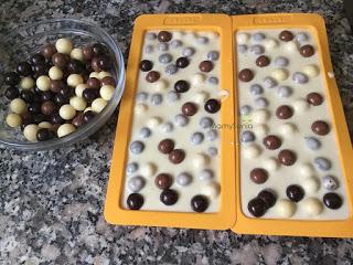TURRÓN DE CHOCOLATE BLANCO CON BOLAS DE CEREAL DE CHOCOLATE EN THERMOMIX Y TRADICIONAL
