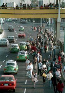 El metro de la ciudad de México cumple cincuenta años El metro de la ciudad de México cumple cincuenta años