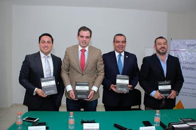PRESENTAN EL LIBRO “ORATORIA Y DISCURSO POLÍTICO: BREVE MANUAL PRÁCTICO”