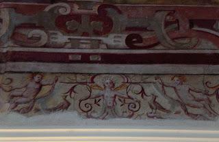 Imagen del mes: Pinturas al falso fresco de los retablos laterales de la Iglesia de la Asunción de Hinojal Imagen del mes: Pinturas al falso fresco de los retablos laterales de la Iglesia de la Asunción de Hinojal