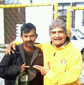 HOY FUE UN DÍA TRISTE PARA MONTERREY NUEVO LEÓN MURIÓ CELSO PIÑA EL REBELDE DEL ACORDEÓN SU CORAZÓN YA NO RESISTIÓ Y PARTIÓ RUMBO AL CIELO TOCANDO UNA CANCIÓN LLAMADA LOS CAMINOS DE LA VIDA Y COMO EL VIENTO SOLO SONRÍO Y SOLO DIJO AHÍ NOS VEMOS MONTERREY NUEVO LEÓN RECUÉRDAME SIEMPRE CUANDO ALGUIEN TOQUE MI CANCIÓN QUE AQUÍ LES DEJO A MI RONDA BOGOTÁ PARA QUE SIEMPRE RECUERDEN QUE DESDE EL CIELO LOS VERÉ Y EN CADA GOTA DE LLUVIA MIS BENDICIONES A USTEDES LLEGARÁN EN CUALQUIER PARTE DEL MUNDO MI MÚSICA SE TOCARÁ COMO EN VIDA Y DESPUÉS DE MI PARTIDA YA LO VERÁN PORQUE POR ALGO SOY EL REBELDE DEL ACORDEÓN CELSO PIÑA POR SIEMPRE VIVIRÁ Y SOLO LES DIGO QUE DE MONTERREY PARA EL MUNDO CELSO PIÑA TOCARA Y TOCARA POR MEDIO DE SU RONDA BOGOTÁ. MARTIN ALEJANDRO RANGEL GONZALEZ GUADALUPE NUEVO LEÓN MÉXICO