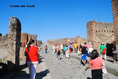 VISITANDO POMPEYA. RUINAS DE UNA CIUDAD ROMANA.ITALIA