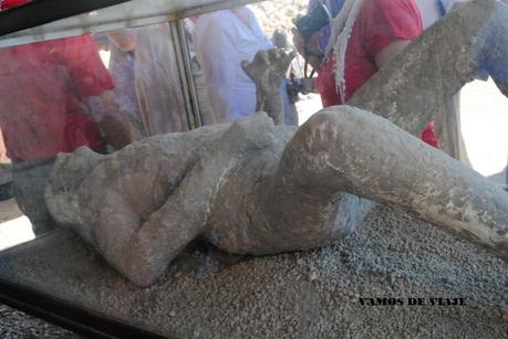 VISITANDO POMPEYA. RUINAS DE UNA CIUDAD ROMANA.ITALIA