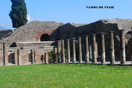 VISITANDO POMPEYA. RUINAS DE UNA CIUDAD ROMANA.ITALIA