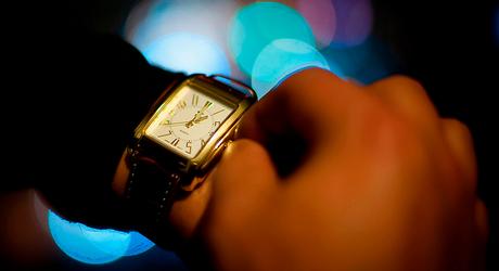 Cambio de hora oficial: Hoy vuelve el horario de verano y debes adelantar tu reloj en una hora