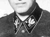 Reinhard Spitzy, Pasiego, oficial secretario ministro Exteriores Hitler