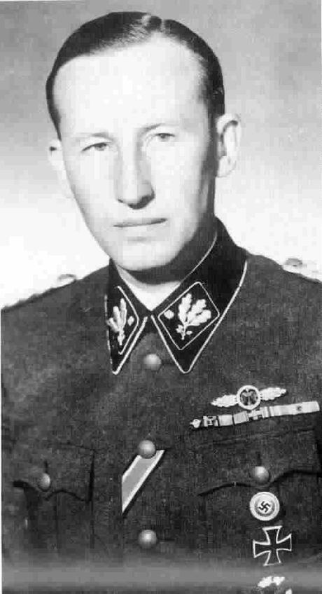 Reinhard Spitzy, el Pasiego, oficial de las SS y secretario del ministro de Exteriores de Hitler
