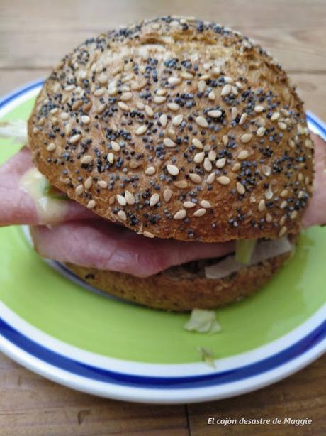 BOCADILLO DE JAMÓN ASADO CON SALSA DE MOSTAZA Y MIEL (O EL FAMOSO BROODJE BEENHAM) #CocinArte