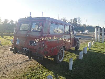 “La Ballena”, una rural Rastrojero “La Ballena”, una rural Rastrojero
