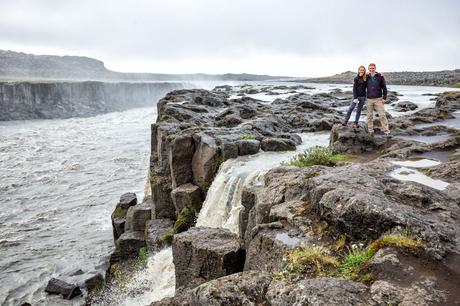 ▷ Cómo visitar las cascadas Dettifoss y Selfoss en Islandia Tim-Kara-at-Selfoss.jpg.optimal ▷ Cómo visitar las cascadas Dettifoss y Selfoss en Islandia