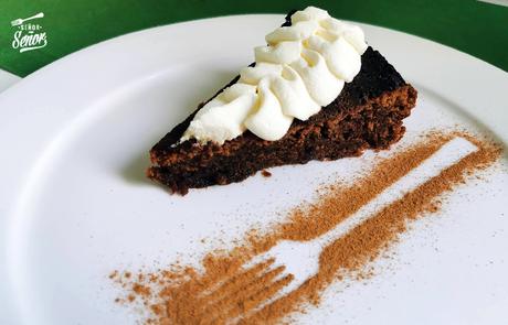 Tarta de cerveza negra