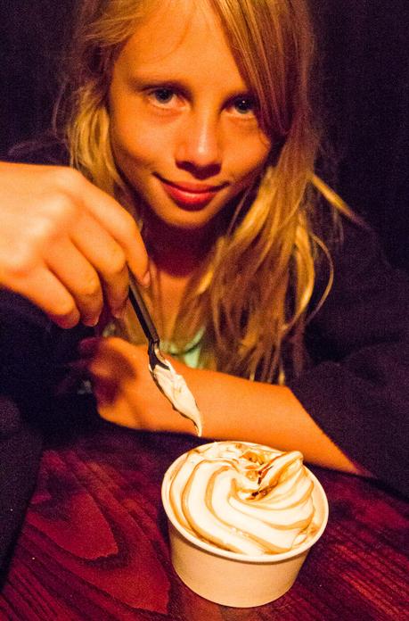 butterbeer-ice-cream-universal-orlando ▷ Comente cómo divertirse en Universal's Islands of Adventure y cómo ver cosas en Orlando que muchos turistas se pierden - ICON Park ™