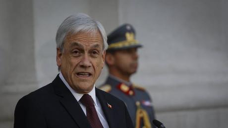 Sebastián Piñera lanzó campaña “Un 18 Seguro” para estas Fiestas Patrias Sebastián Piñera lanzó campaña “Un 18 Seguro” para estas Fiestas Patrias