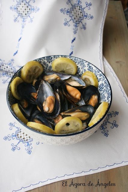 MEJILLONES AL LIMÓN