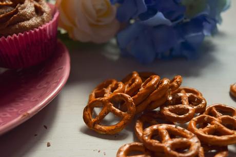 Cupcakes Veganos de Chocolate y Pretzels