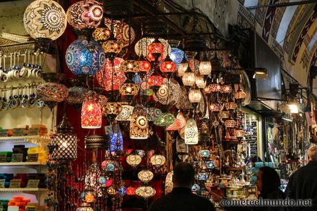 Que ver en Estambul en 4 días farolillos-en-el-gran-bazaar-de-estambul Que ver en Estambul en 4 días