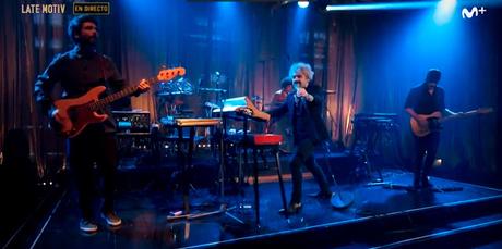 León Benavente encadenan borrachera con resaca en Late Motiv: 'Ayer salí' León Benavente encadenan borrachera con resaca en Late Motiv: 'Ayer salí'