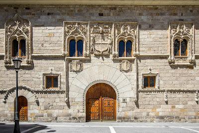 EL Palacio de los Momos