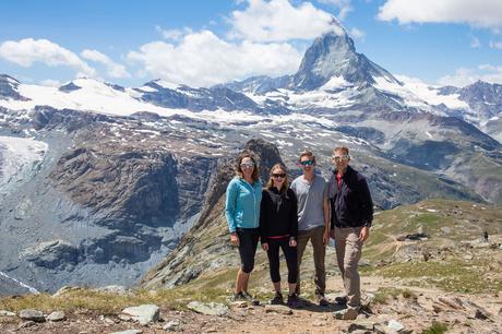 Earth-Trekkers.jpg.optimal ▷ Cómo visitar Gornergrat y caminar a Riffelberg, Zermatt, Suiza