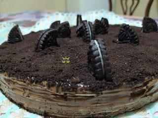 TARTA DE OBLEAS Y CREMA DE CACAO CON GALLETAS OREO( TARTA HUESITOS)