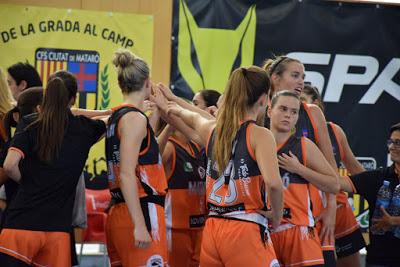 Galería de escenas del AE Boet Mataró-Bàsquet Femení Sant Adrià (fase previa de la Lliga Catalana de Liga Femenina 2) Galería de escenas del AE Boet Mataró-Bàsquet Femení Sant Adrià (fase previa de la Lliga Catalana de Liga Femenina 2)