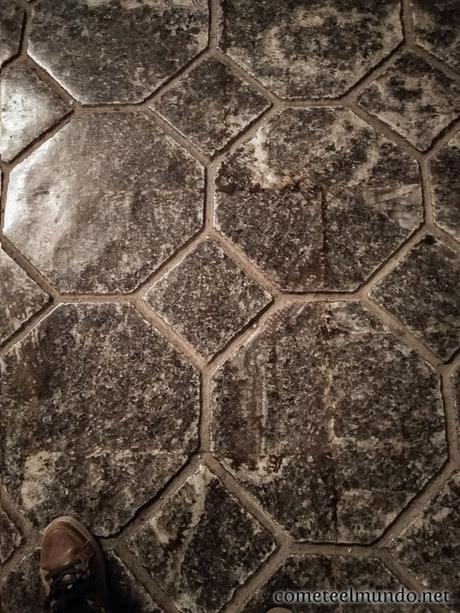 Minas de sal de Cracovia – Wieliczka (¡Te lo explicamos todo!) suelo-excavado-en-la-sal-en-las-minas-de-wieliczka Minas de sal de Cracovia – Wieliczka (¡Te lo explicamos todo!)