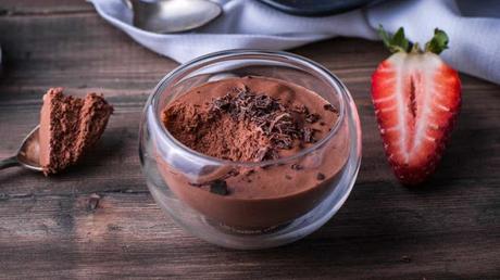 Mousse de Chocolate Saludable - 2 Ingredientes (Esponjoso)