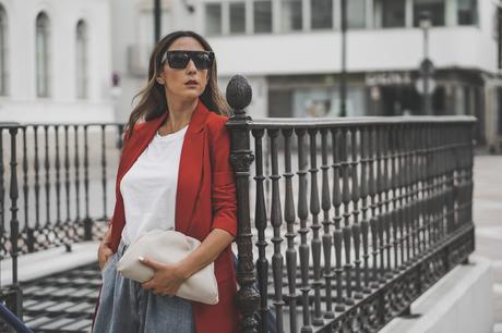 RED BLAZER + BOTTEGA VENETA SANDALS