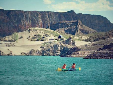 «10 destinos imperdibles en Latinoamérica» por Natalia S. Castrege «10 destinos imperdibles en Latinoamérica» por Natalia S. Castrege