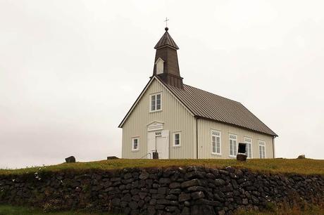 ▷ Península de Reykjanes en Islandia: cosas que hacer, itinerario, mapa y consejos prácticos Strandakirkja-places-to-visit-on-Reykjanes-Peninsula-in-Iceland.jpg.optimal ▷ Península de Reykjanes en Islandia: cosas que hacer, itinerario, mapa y consejos prácticos
