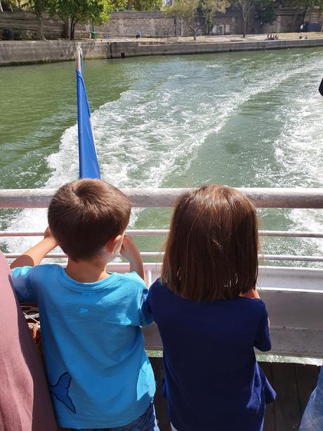 Barco por el Sena: París con niños en el Batobus Barco por el Sena: París con niños en el Batobus
