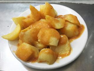 Las 10 mejores patatas bravas de Madrid