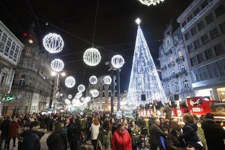 Puerta de Sol y PrÃ­ncipe, epicentro de la Navidad en Vigo.