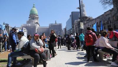 El Senado la aprobó por unanimidad y la emergencia alimentaria es ley