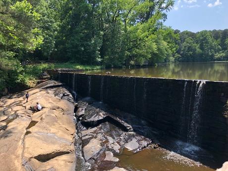 ▷ 5 cosas que hacer en Raleigh, Carolina del Norte Yates-Mill-water ▷ 5 cosas que hacer en Raleigh, Carolina del Norte