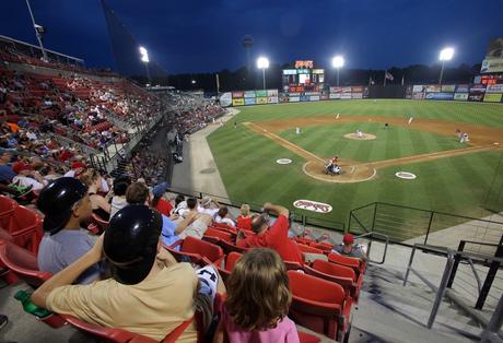 ▷ 5 cosas que hacer en Raleigh, Carolina del Norte Carolina-Mudcats-credit-Ted-Richardson ▷ 5 cosas que hacer en Raleigh, Carolina del Norte