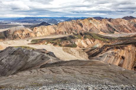 ▷ Caminata por el Loop Blahnúkúr Brennisteinsalda, Landmannalaugar, Islandia Iceland-Hiking-Trail.jpg.optimal ▷ Caminata por el Loop Blahnúkúr Brennisteinsalda, Landmannalaugar, Islandia