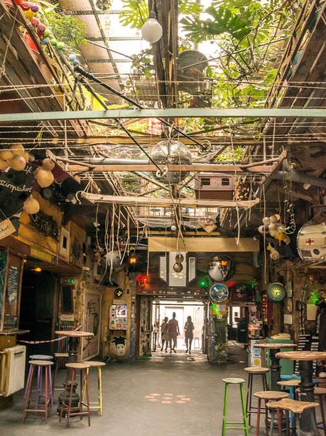 ruin-bar-budapest ▷ 10 consejos para tu primer viaje a Budapest