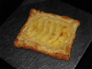 HOJALDRES DE CREMA PASTELERA Y MANZANA