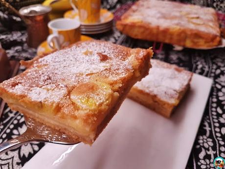 Tarta de manzanas y plátanos