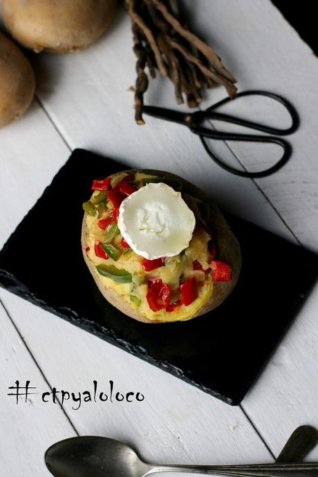Patata rellena a la pizza Patata rellena a la pizza