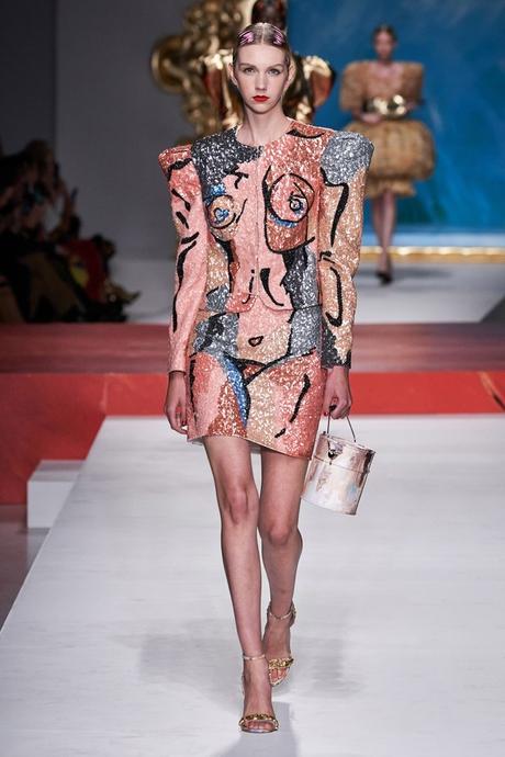 Moschino se inspira en España para su colección Primavera Verano 2020