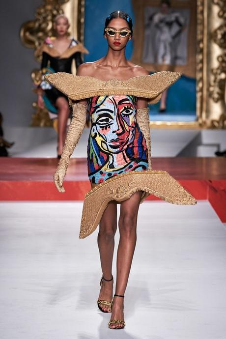 Moschino se inspira en España para su colección Primavera Verano 2020