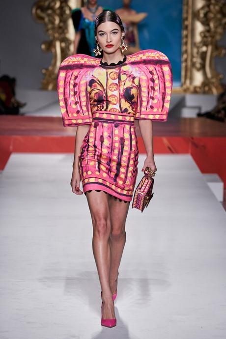 Moschino se inspira en España para su colección Primavera Verano 2020